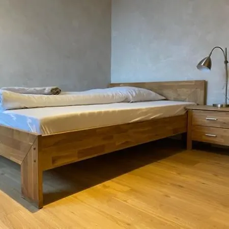 Πανσιόν Lindenbusch 3*