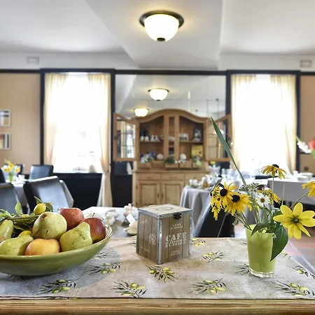 Lindenbusch Πανσιόν