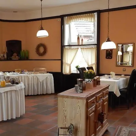 Pensionat Lindenbusch 3*