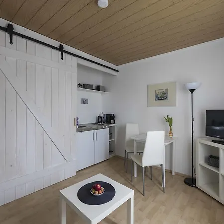 Lindenbusch Πανσιόν 3*