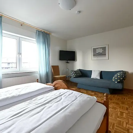 Lindenbusch 3*